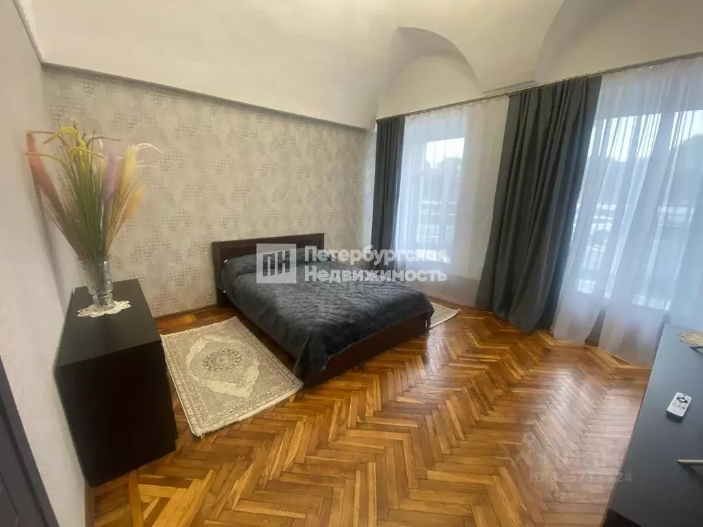 2-к кв. Санкт-Петербург наб. Лейтенанта Шмидта, 43 (48.0 м) - Фото 1