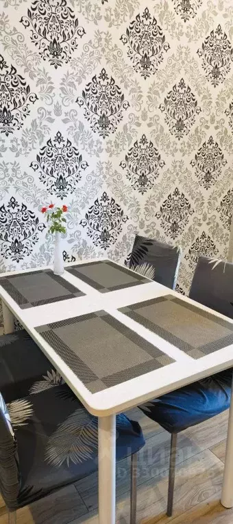 2-к кв. Омская область, Омск ул. Красный Путь, 105к1 (64.0 м) - Фото 1