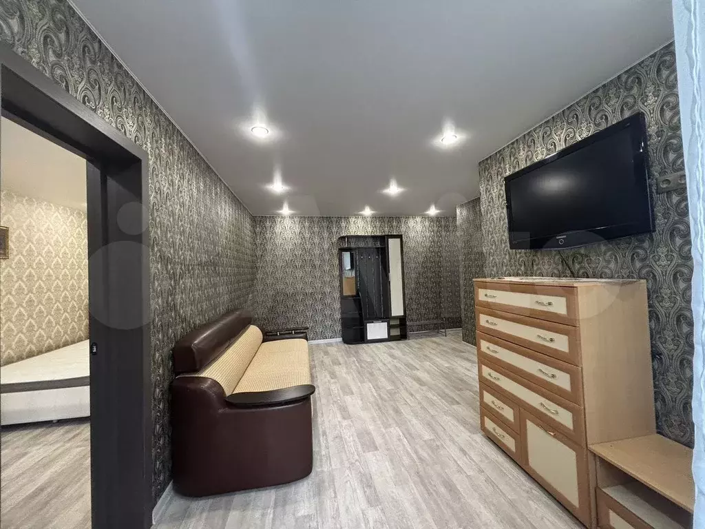 2-к. квартира, 43 м, 5/5 эт. - Фото 1