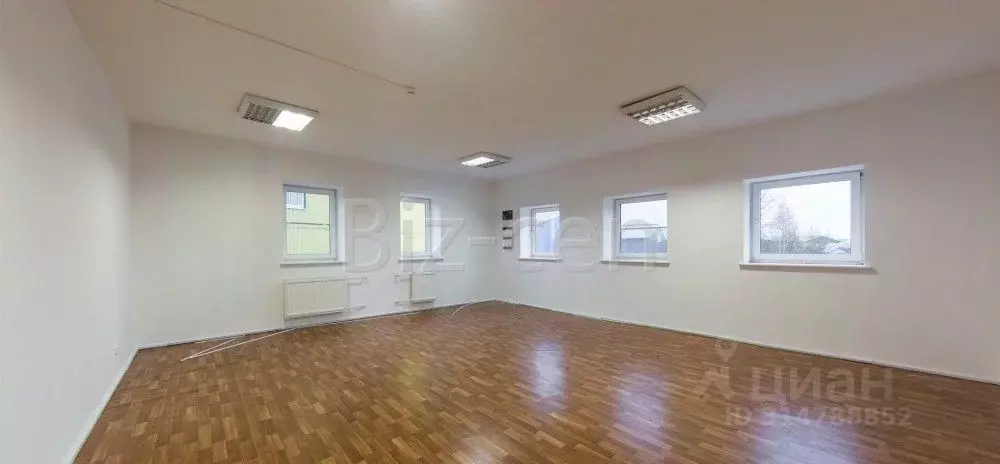 Офис в Санкт-Петербург Октябрьская наб., 104к43 (67 м) - Фото 1