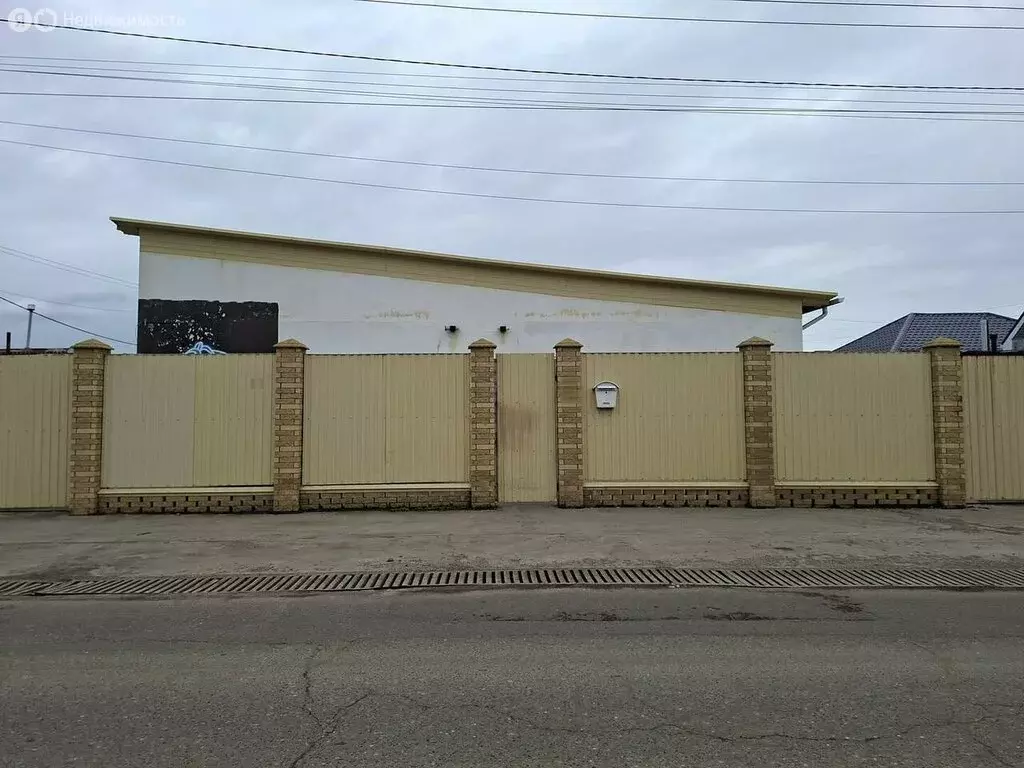 Дом в станица Новотитаровская, Краснодарская улица (308 м) - Фото 2