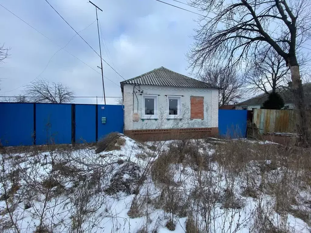 Дом в Белгородская область, Валуйский городской округ, Уразово рп ул. ... - Фото 1