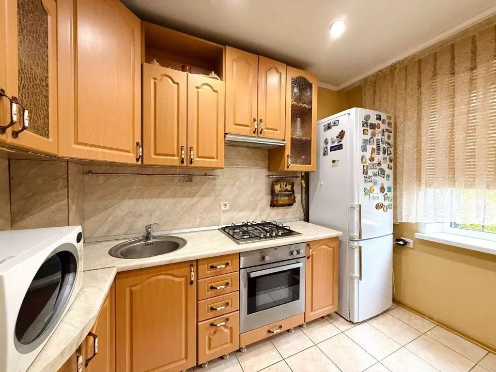 2-к кв. Курская область, Курск Хуторская ул., 16А (50.2 м) - Фото 1