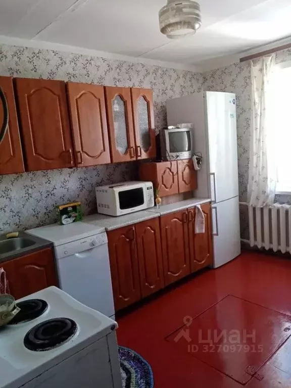 Дом в Иркутская область, Зима Дальняя ул. (95 м) - Фото 1