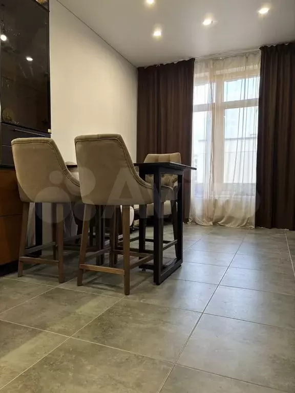 2-к. квартира, 73 м, 4/9 эт. - Фото 1