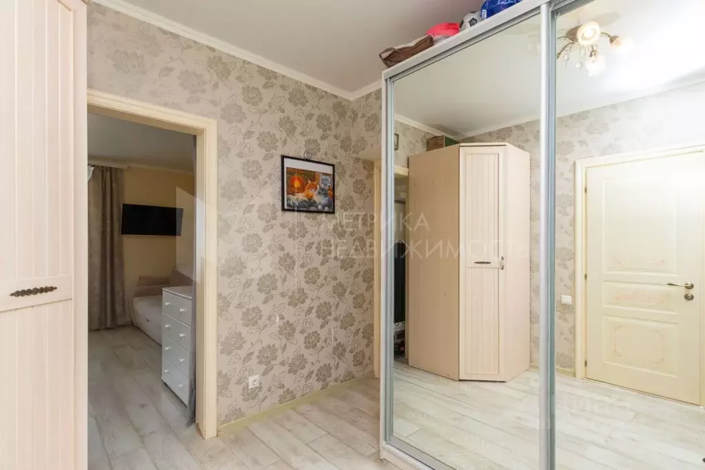 1-к кв. Тюменская область, Тюмень Микрорайон мыс, ул. Малиновского, 5Б ... - Фото 0