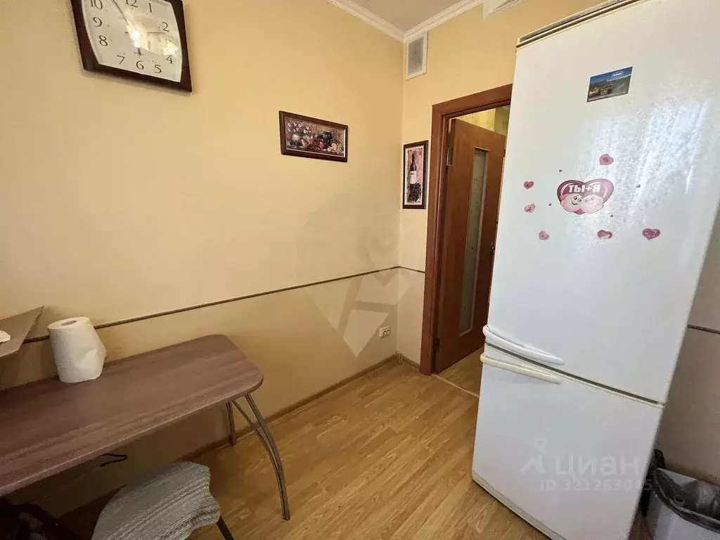 2-к кв. Белгородская область, Старый Оскол Восточный мкр, 1Б (54.0 м) - Фото 2