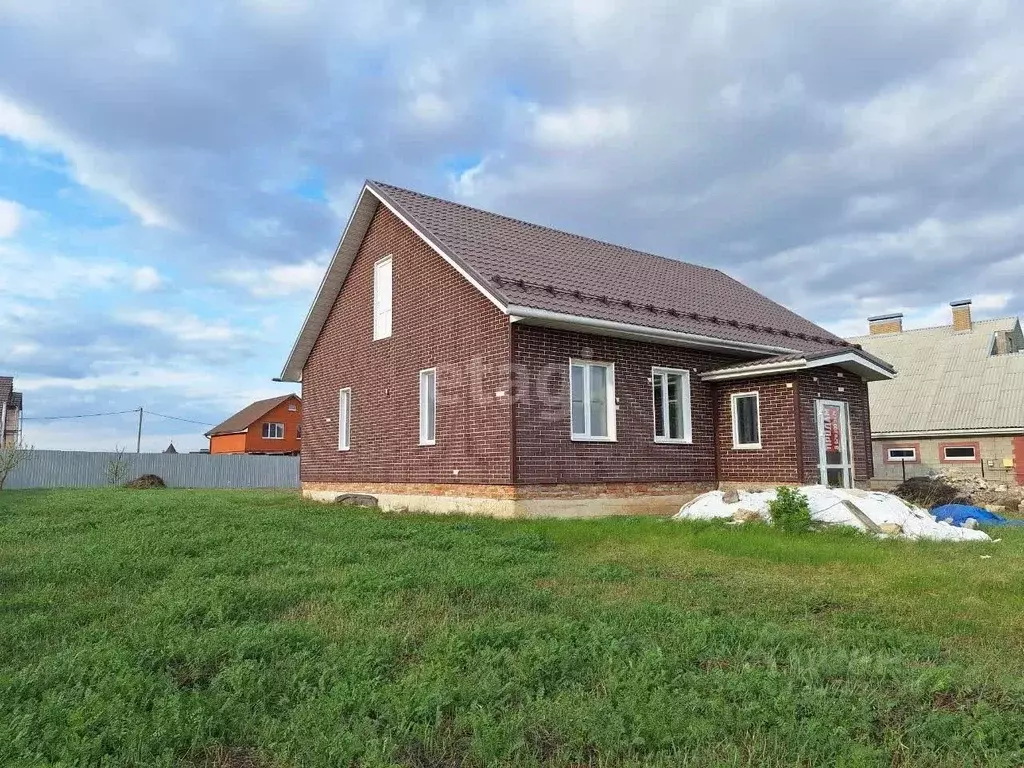 Дом в Белгородская область, Белгородский район, Пушкарское с/пос, с. ... - Фото 0