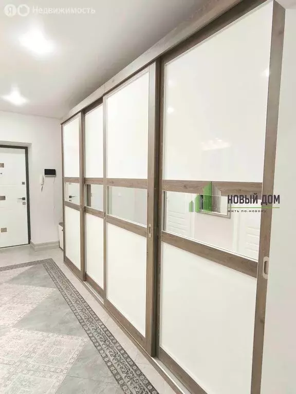 3-комнатная квартира: Великий Новгород, Донецкий район, Хутынская ... - Фото 2