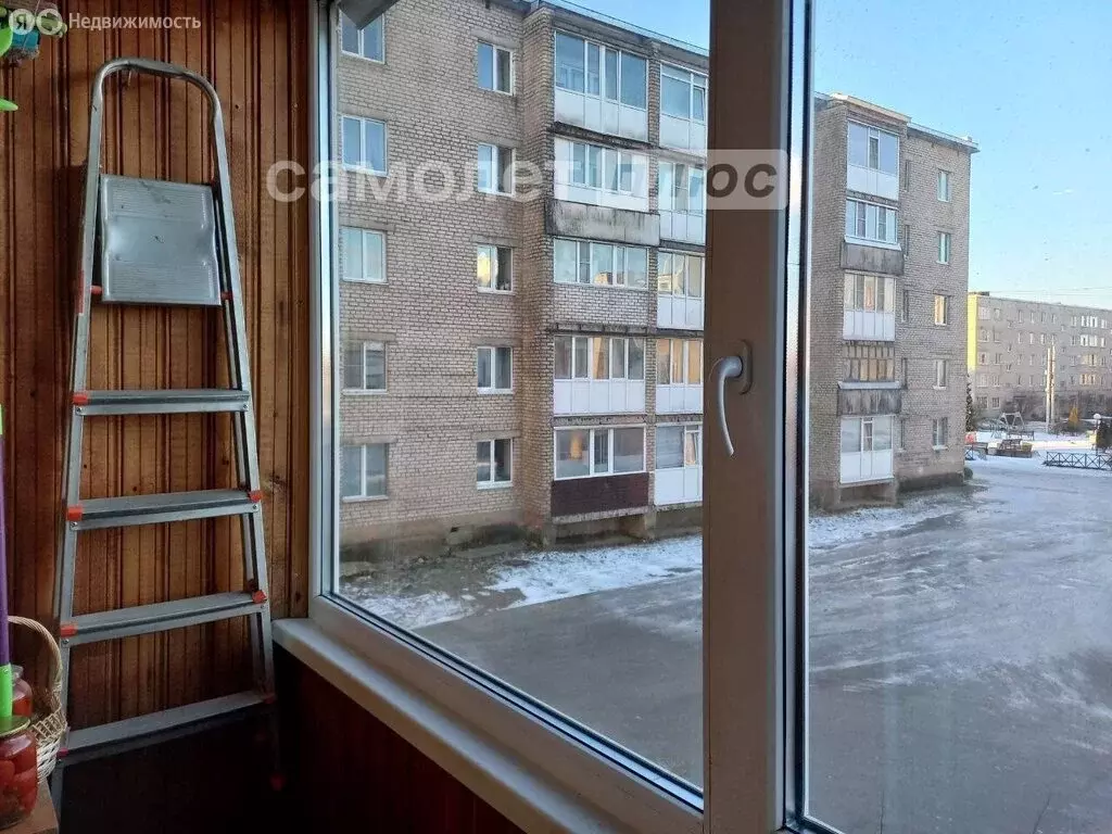 3-комнатная квартира: Вологодская область, рабочий посёлок Шексна, ... - Фото 1