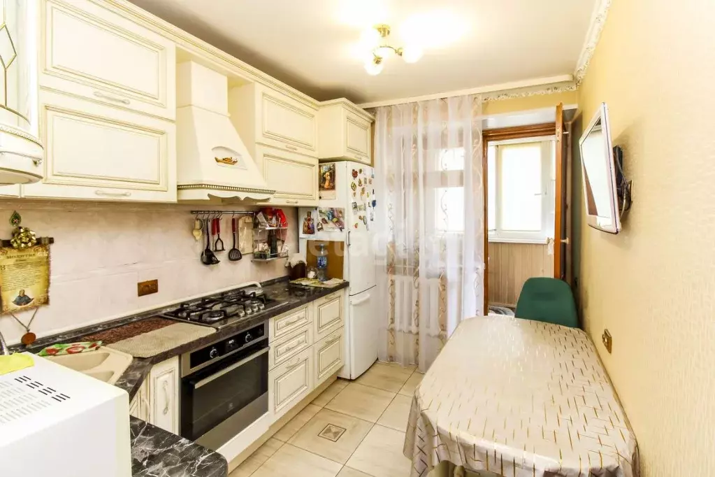 2-к кв. Тюменская область, Тюмень Матмасы мкр, ул. Пражская, 22 (47.7 ... - Фото 1