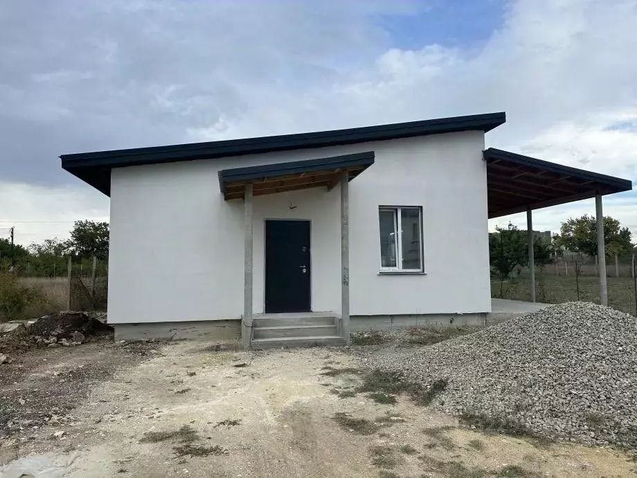 Дом в Крым, Симферопольский район, Урожайновское с/пос, Конструктор ... - Фото 1