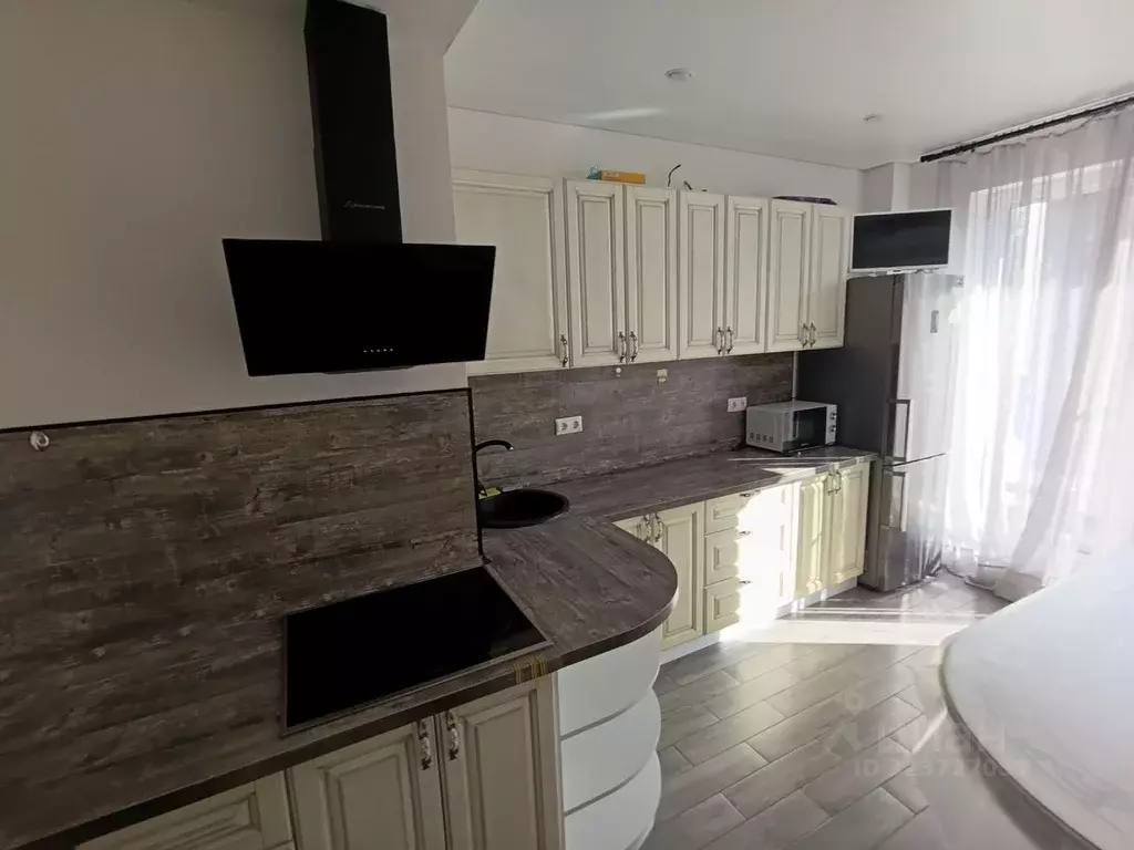 3-к кв. Краснодарский край, Сочи Туапсинская ул., 10 (80.0 м) - Фото 1