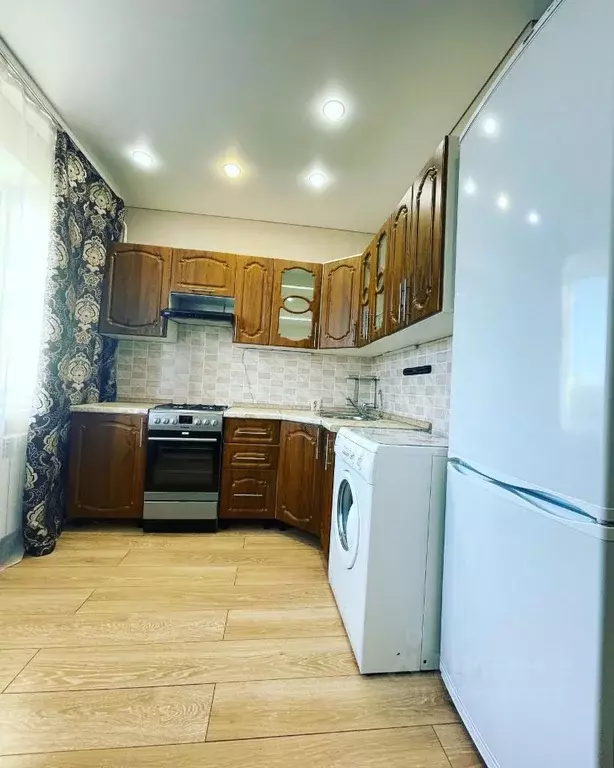 1-к кв. Брянская область, Брянск ул. Братьев Ткачевых, 9 (45.0 м) - Фото 2