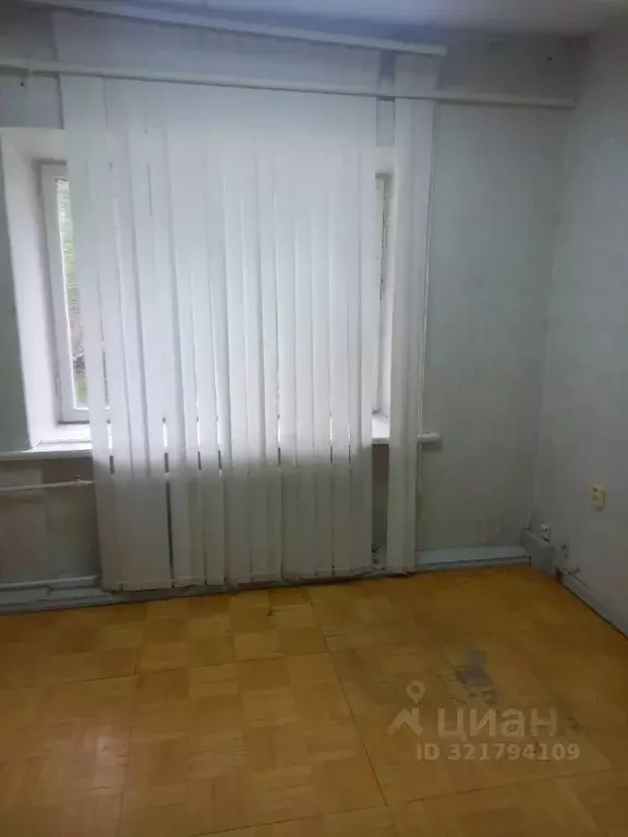 Помещение свободного назначения в Удмуртия, Глазов ул. Кирова, 6 (13 ... - Фото 1