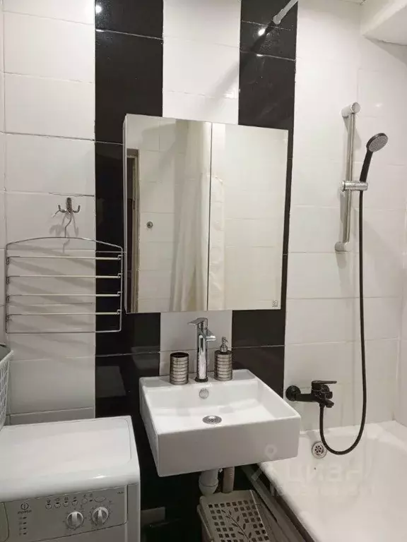 Квартира, 3 комнаты, 57 м - Фото 1