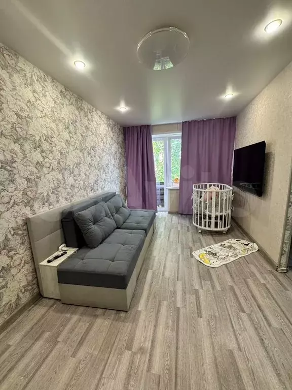 1-к. квартира, 30,6 м, 4/4 эт. - Фото 0