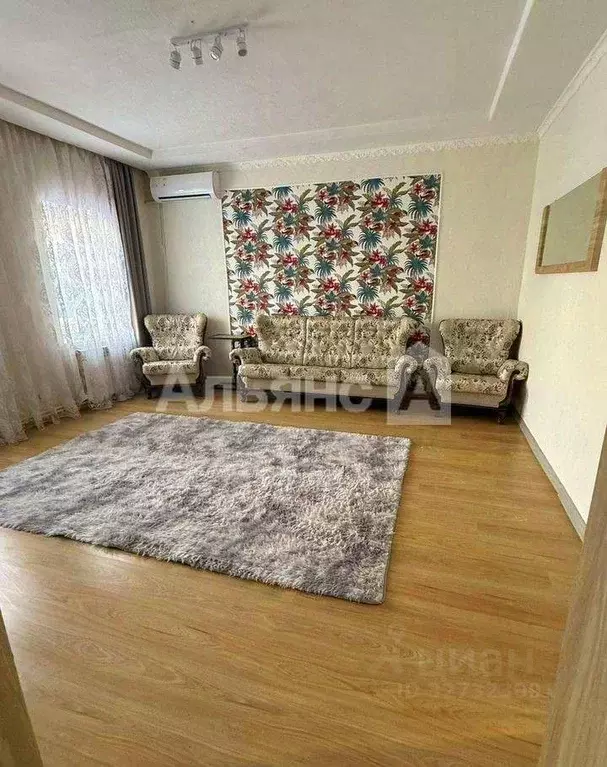 Дом в Краснодарский край, Усть-Лабинск  (80 м) - Фото 1