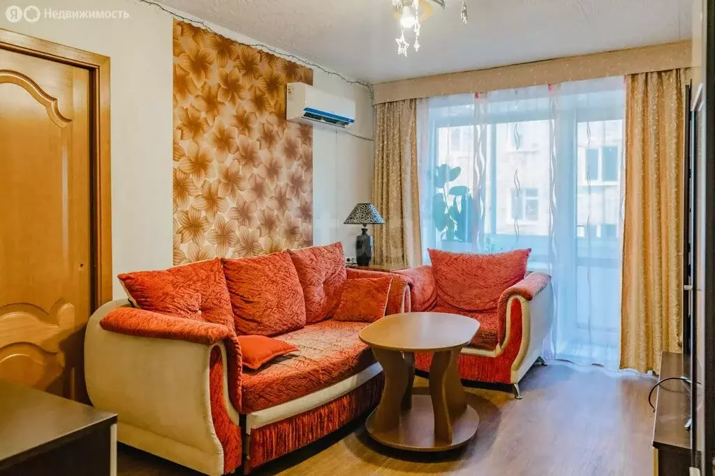 3-комнатная квартира: Комсомольск-на-Амуре, Вокзальная улица, 72/3 ... - Фото 1