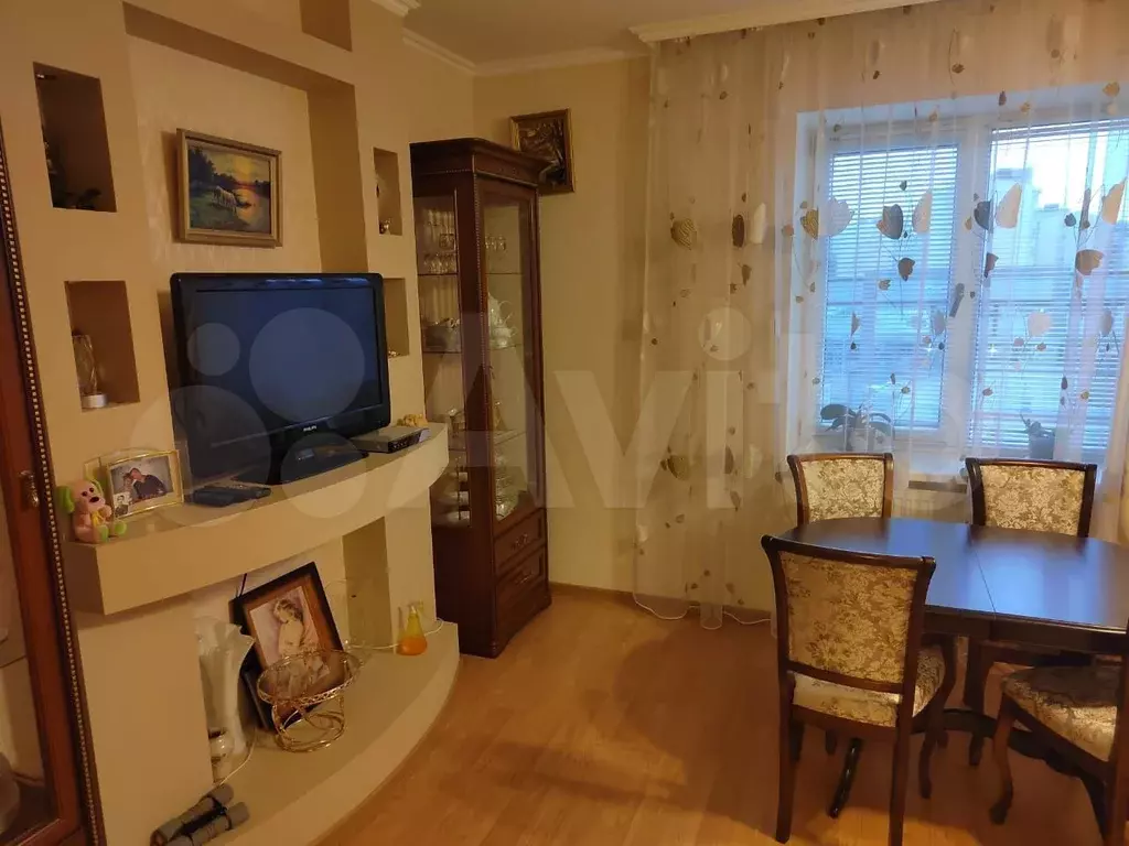2-к. квартира, 67 м, 4/6 эт. - Фото 0
