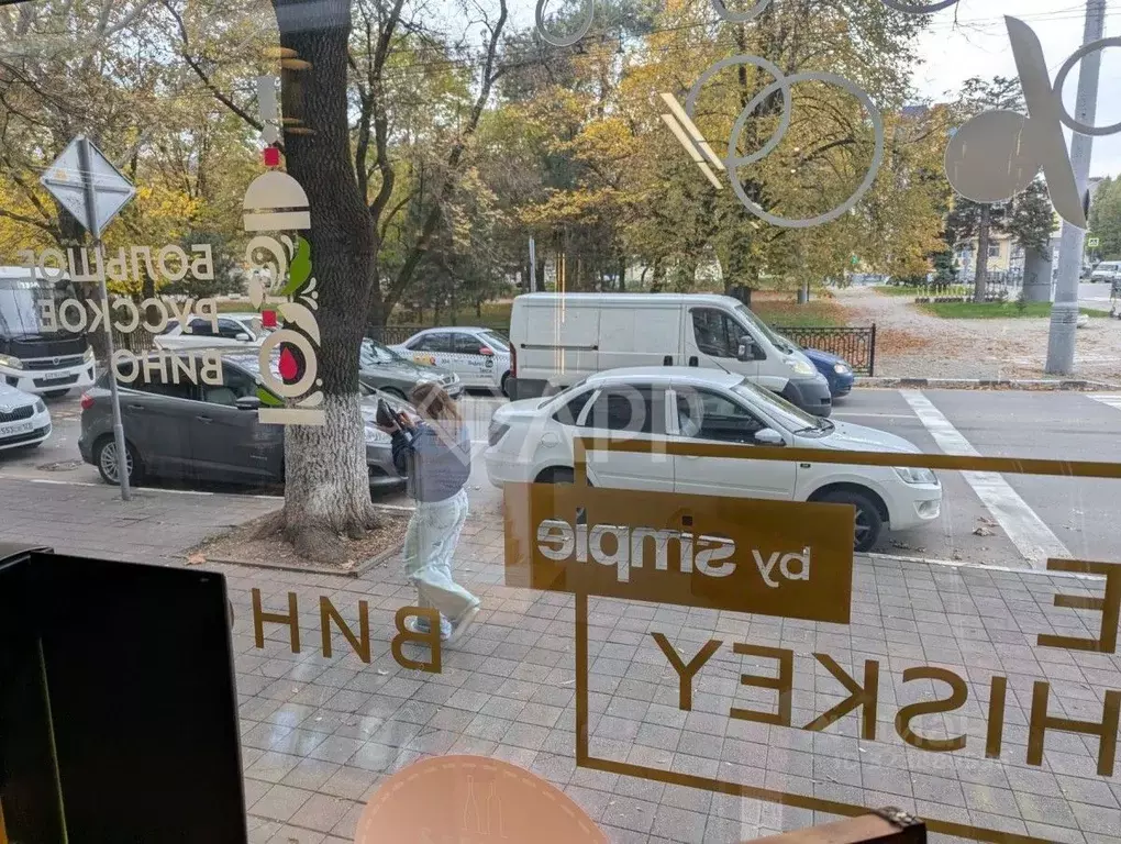 Торговая площадь в Краснодарский край, Новороссийск ул. Советов, 34 ... - Фото 2