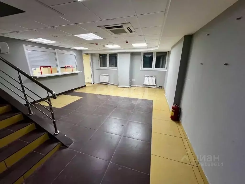 Торговая площадь в Ямало-Ненецкий АО, Новый Уренгой Юбилейная ул., 5 ... - Фото 1