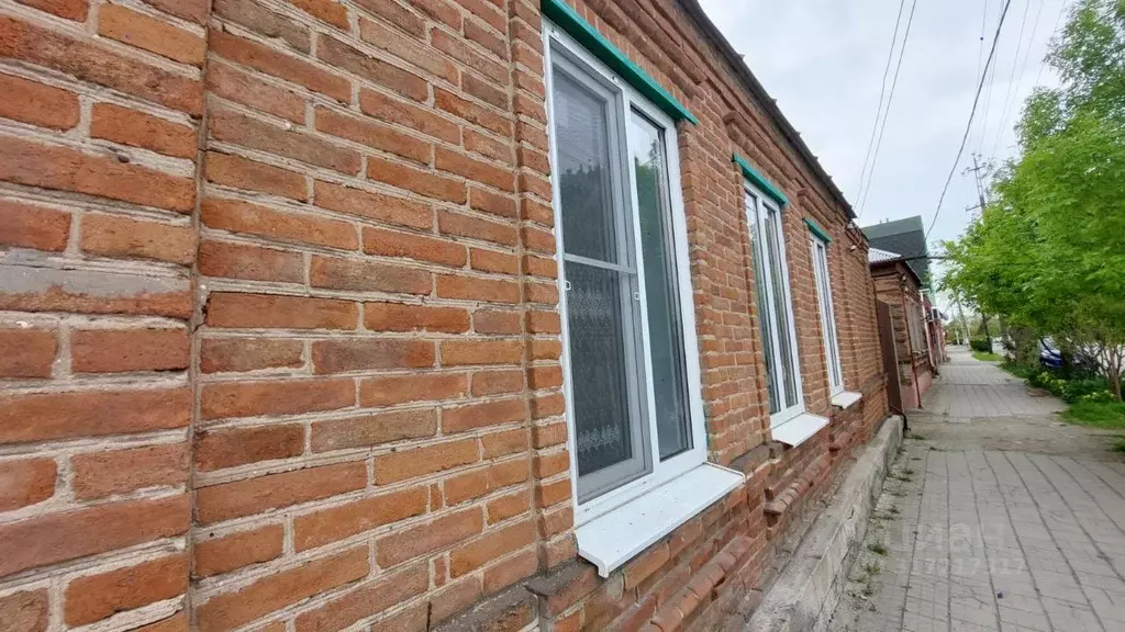 Дом в Краснодарский край, Ейск Октябрьская ул. (72 м) - Фото 0