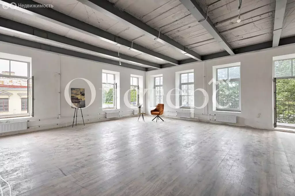 3-комнатная квартира: Санкт-Петербург, 8-я линия Васильевского ... - Фото 1