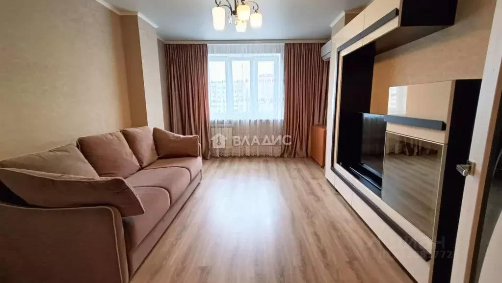 3-к кв. Брянская область, Брянск ул. Фокина, 195 (82.3 м) - Фото 1