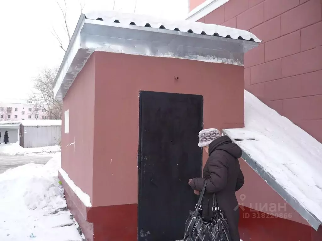 Помещение свободного назначения в Алтайский край, Барнаул просп. ... - Фото 0