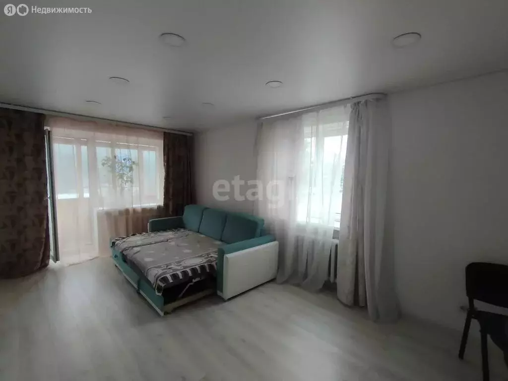 2-комнатная квартира: Озёрск, улица Черняховского, 18 (43 м) - Фото 1