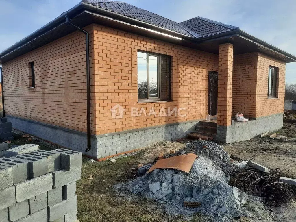 Дом в Белгородская область, Корочанский район, Мелиховское с/пос, с. ... - Фото 2