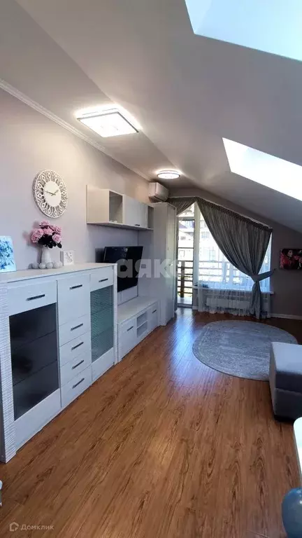 Продаётся 1-к квартира, 69.7 м - Фото 0