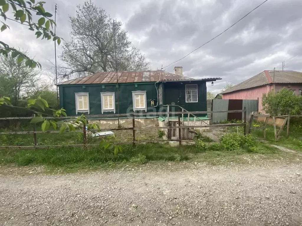 Дом в Воронежская область, Семилукский район, с. Девица ул. Ворошилова ... - Фото 0