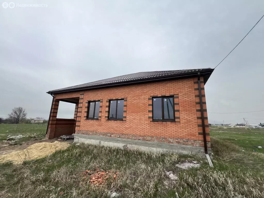 Дом в Азов, улица Кирова, 28 (160 м) - Фото 0