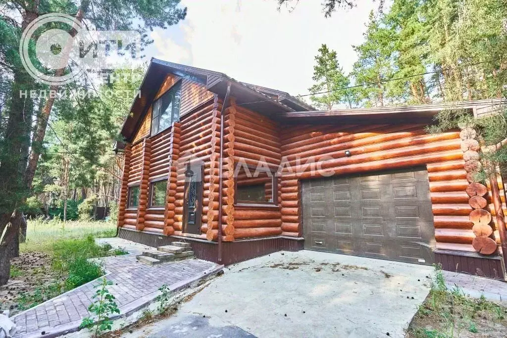 Дом в Воронежская область, с. Новая Усмань  (300 м) - Фото 1