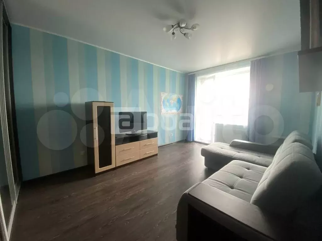 1-к. квартира, 39 м, 8/10 эт. - Фото 0