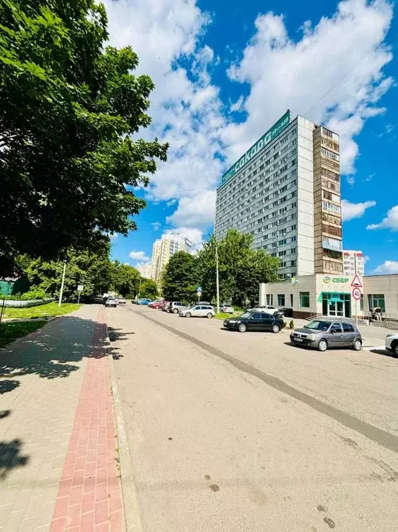 3-к кв. Орловская область, Орел пл. Поликарпова, 10 (72.0 м) - Фото 1