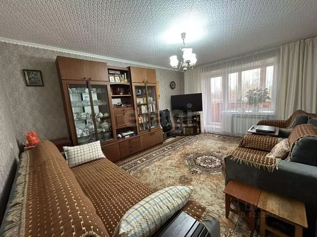 3-к кв. Смоленская область, Вязьма Московская ул., 34 (68.3 м) - Фото 1