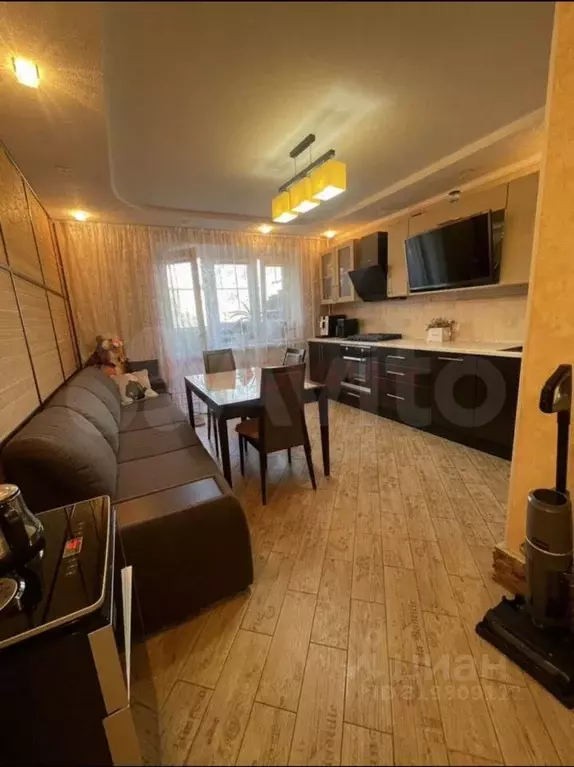 2-к кв. Ростовская область, Аксай ул. Платова, 83 (70.0 м) - Фото 1