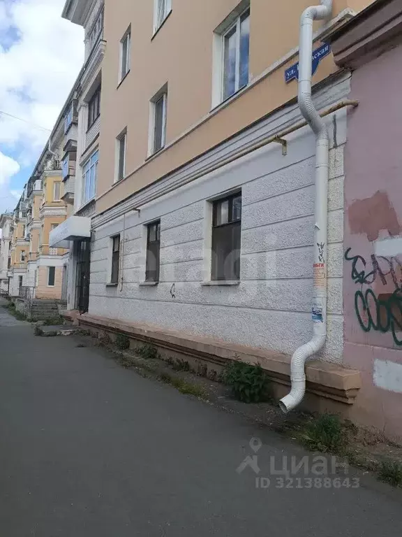 3-к кв. Свердловская область, Нижний Тагил Вязовская ул., 10 (57.2 м) - Фото 1