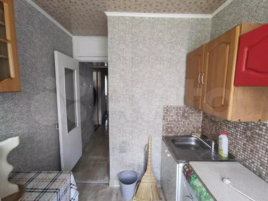 Комната 11 м в 3-к, 5/5 эт. - Фото 0