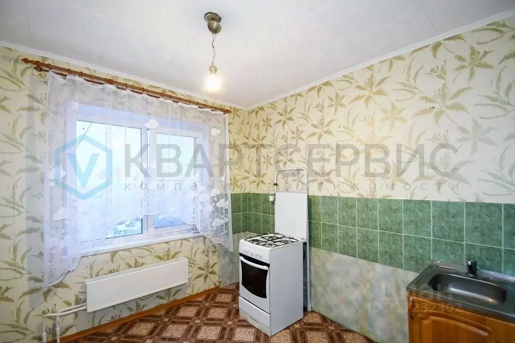 3-к кв. Омская область, Омск просп. Космический, 109 (62.4 м) - Фото 0