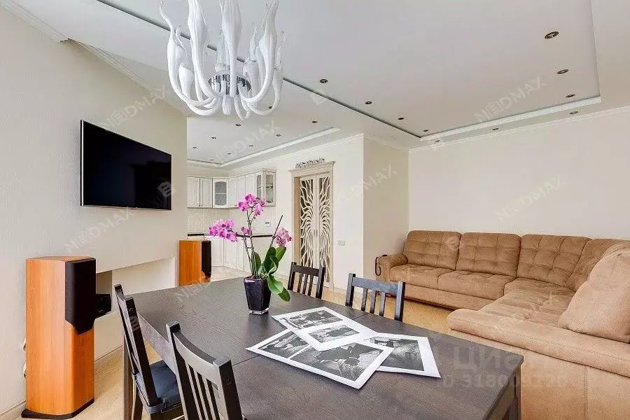 3-к кв. Санкт-Петербург Полтавский проезд, 2 (94.2 м) - Фото 0