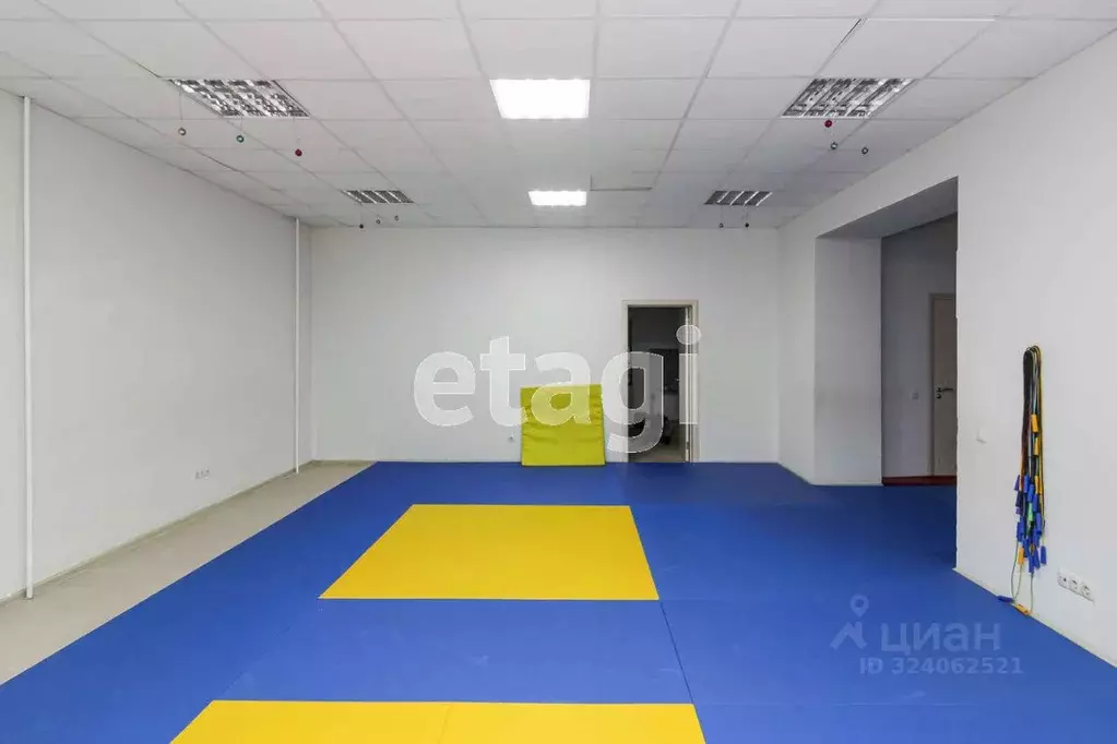 Помещение свободного назначения в Тюменская область, Тюмень ... - Фото 1