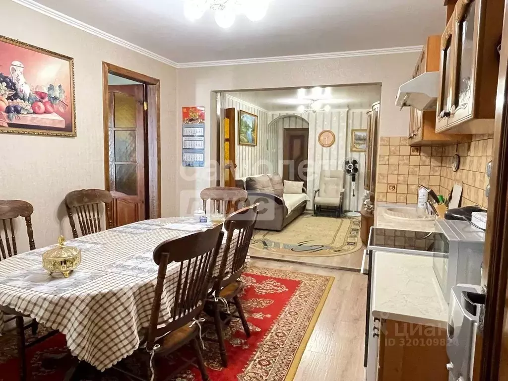 3-к кв. Краснодарский край, Краснодар 1 Мая ул., 262 (61.8 м) - Фото 0