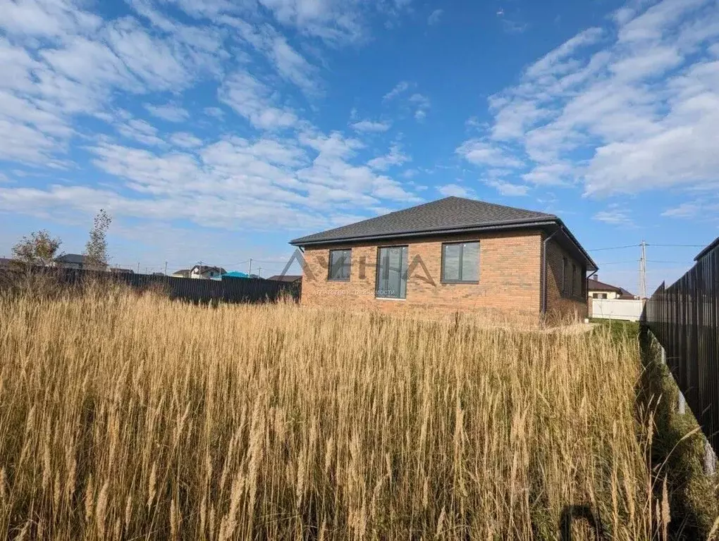 Дом в Татарстан, Тукаевский район, д. Азьмушкино, Подсолнухи мкр ул. ... - Фото 1