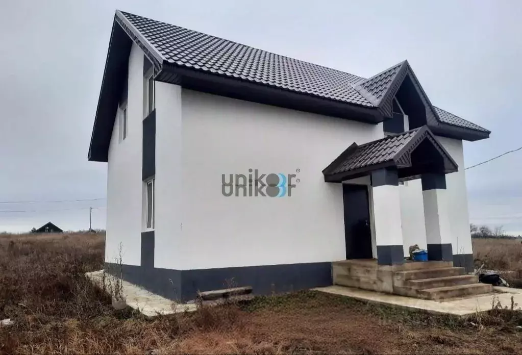 Дом в Башкортостан, Иглинский район, Акбердинский сельсовет, с. ... - Фото 0