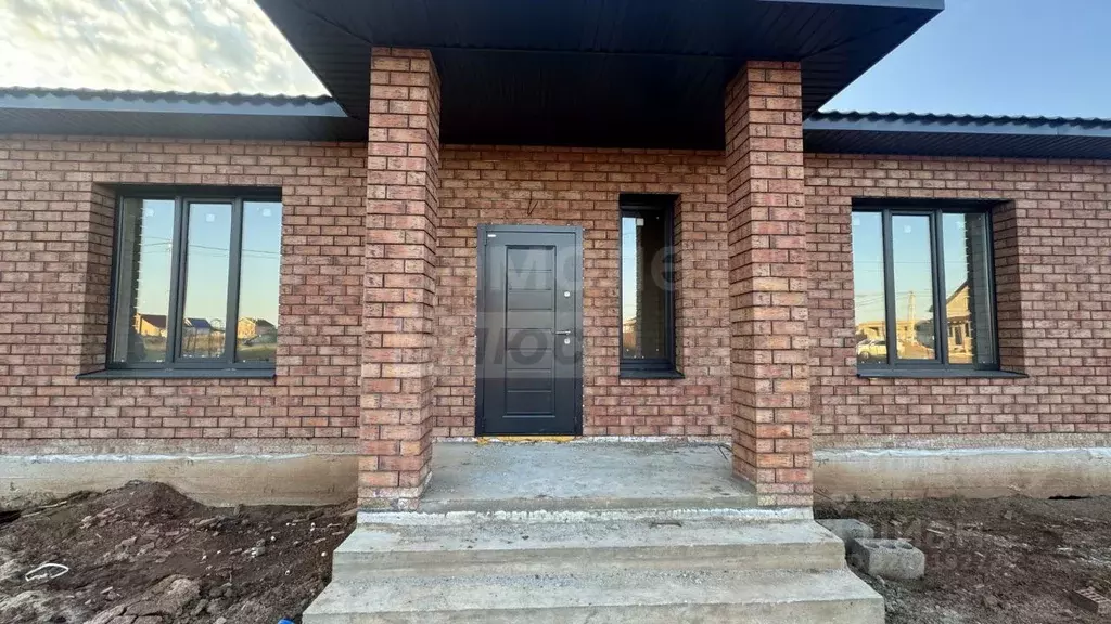 Дом в Оренбургская область, с. Илек ул. Есенина (52 м) - Фото 1