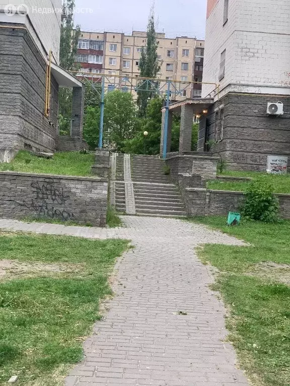 3-комнатная квартира: Старый Оскол, микрорайон Набережный, 14 (89 м) - Фото 1